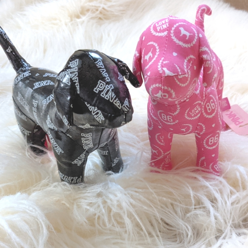 🎁🐶 (2) VS PINK logo small plush dog gift set